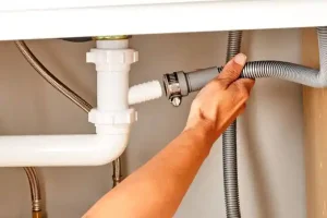مشکلات نصب اولیه و لوله کشی - نشتی آب ماشین ظرفشویی بررسی علل نشتی ماشین ظرفشویی